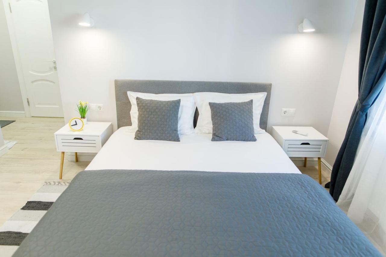 Apart-Hotel "Lavina" ซูมี ภายนอก รูปภาพ